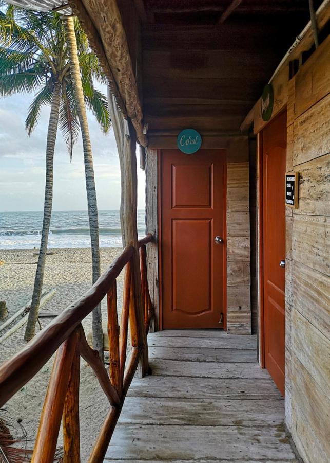 Palmario Hostal Guachaca Ngoại thất bức ảnh